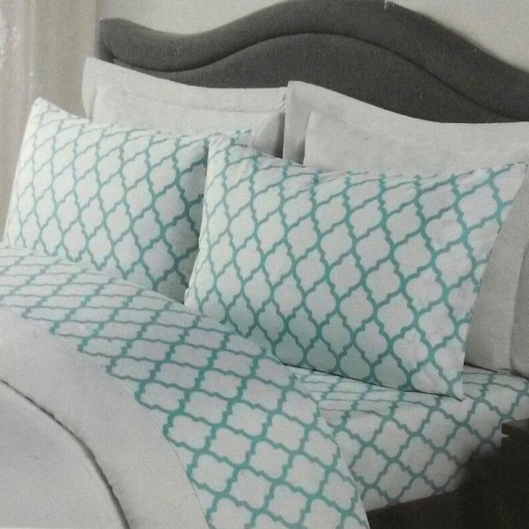 Truly Soft Other - Truly Soft King Size Sheet Set Teal Lattice